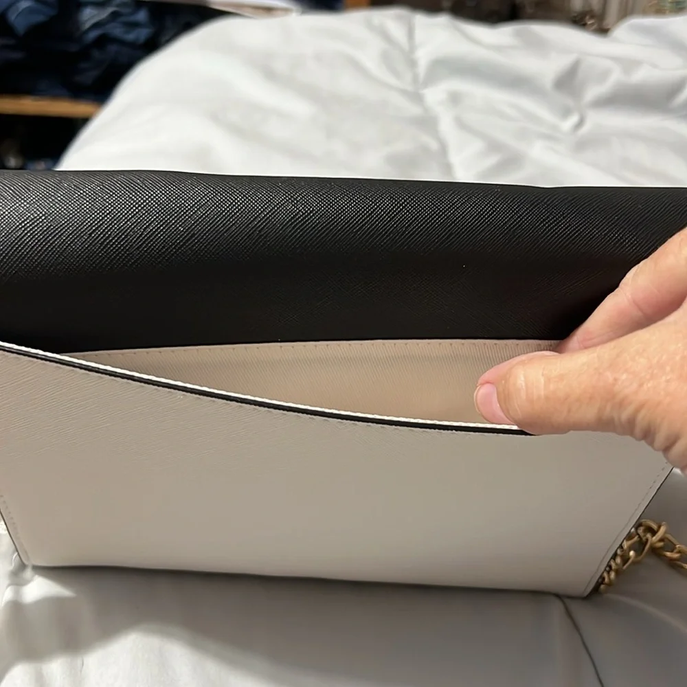 Ulu Black and White Crossbody Bag with Gold Chain - Picture 2 of 6